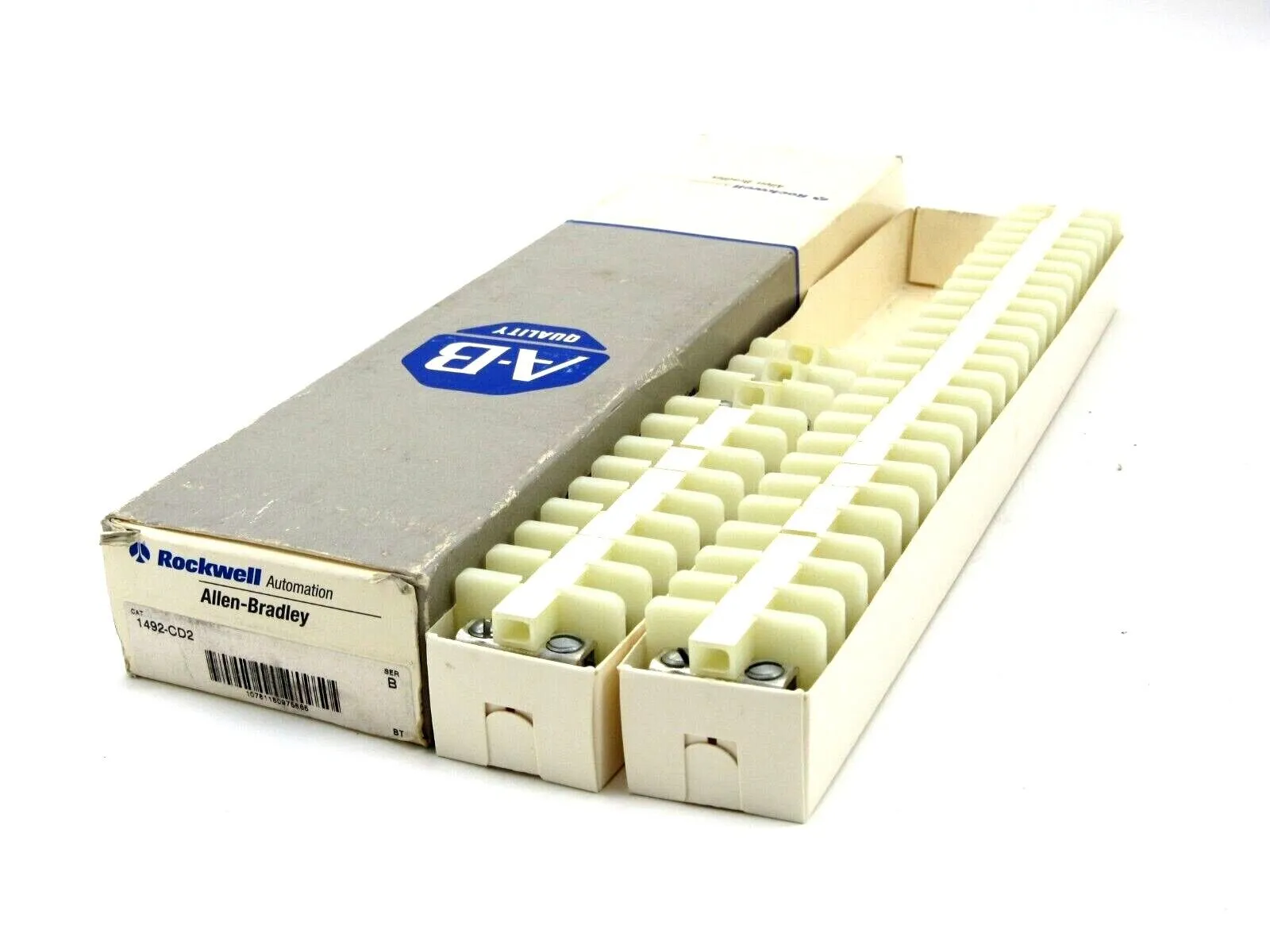 NEW LOT OF 37 ALLEN BRADLEY 1492-CD2 TERMINAL BLOCKS SER.B 1492CD2