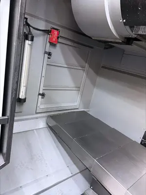 USED 2015 Hurco VMX42UI