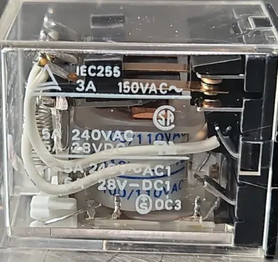 Omron MY3N-J AC110/120 Relay. Loc4E-31