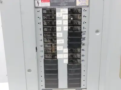 Siemens S1C30BL100ATS Load Center Panel Board 100A 208Y/120V 3Ph 4W Main Breaker