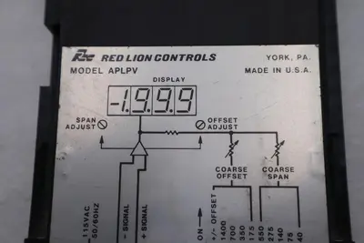 RED LION CONTROLS MODEL APLPV PROCESS VOLTMETER 115VAC 50/60Hz STOCK L-555-C