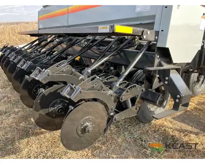 Used CRUSTBUSTER _UNKNOWN_ No-Till Drills Iowa US | Keast Enterprises #1360247