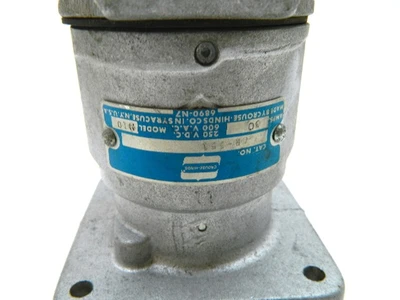 USED CROUSE-HINDS AR351