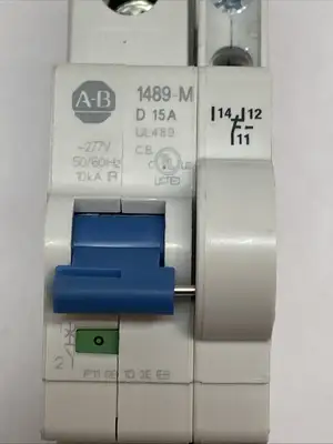 USED ALLEN‑BRADLEY BREAKER 15A W/ 1489-AMRA3 AUX CONTACT 1P SER. D