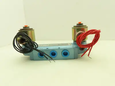 Honeywell Skinner S3FFHAL3 Directional Control Spool Valve 5/3 24VDC 3/8" NPT