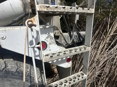 Used 2005 STERLING L9500 Concrete Mixer Trucks Kentucky US | Proxy Equipment #1388653
