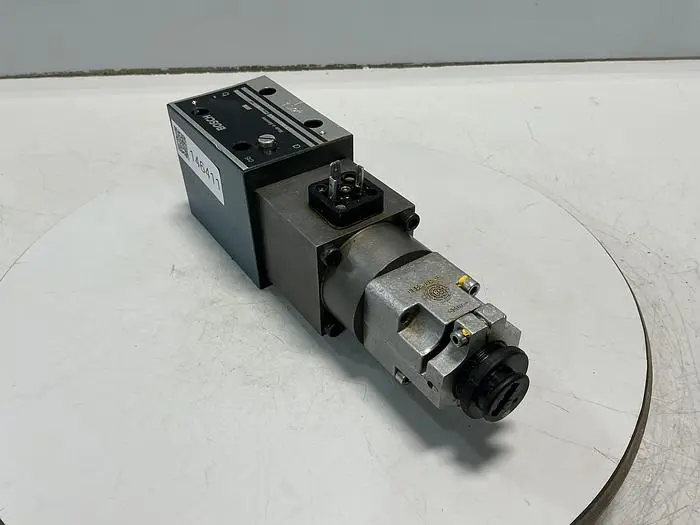 Used BOSCH 0 811 403 001 Valves/Fittings Michigan US | Ideal Machinery #693673