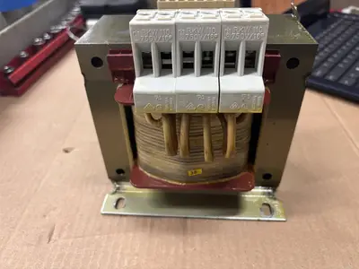 Used 2007 SIEMENS 4AM5542-8DB-0FA0 Transformers Illinois US | Aucto #1310717