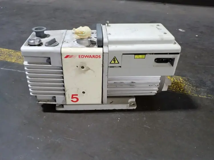 Used EDWARDS RV5 Pumps Ohio US | HGR 24 #927685