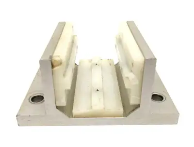 USED 80/20 15 SERIES 3 SLOT MOUNT