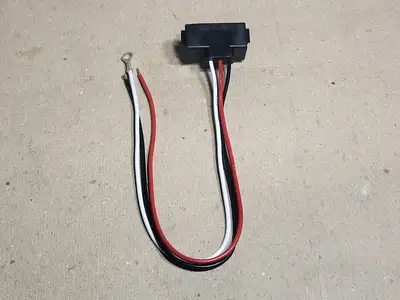 3 Prong Pigtail Connector TPIG-3W