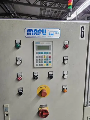 USED 1998 MAFU 820