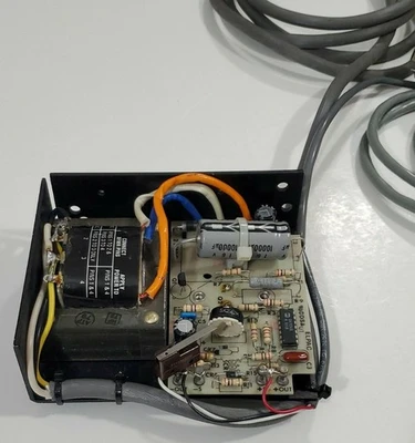 USED Elpac Power Systems SOLV15-5W/OVP