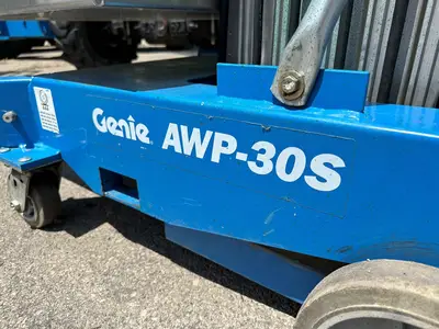 USED 2020 GENIE AWP-30S
