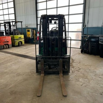 Used 2016 YALE GTP050LX Internal Combustion Forklifts: Pneumatic Tire Ontario CA | Leavitt Machinery #1443654