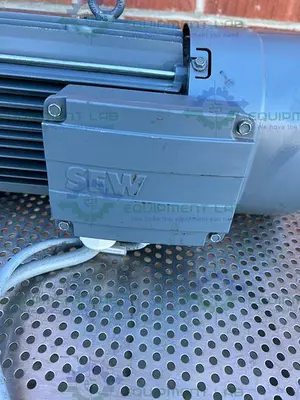 USED SEW EURODRIVE SAF77 DRE100LC4BE5/TF  GEAR MOTOR 1455/154 R/MIN