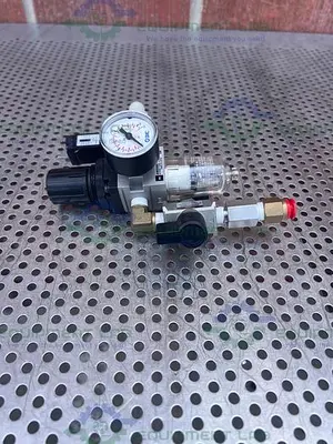 USED SMC AW2000-02 FILTER REGULATOR  W/ SMC VHS2000