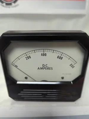 UNBRANDED,0-800,PANEL METER 0-8-- D.C. AMPERES PRE-OWNED