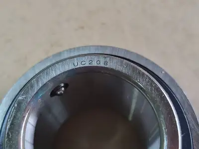 NEW NTN UC208D1