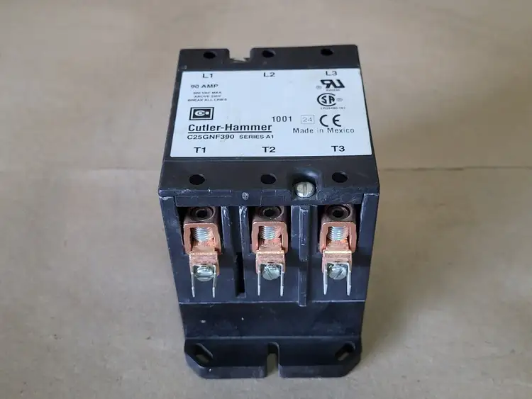 Used CUTLER-HAMMER C25GNF390 Switchgears British Columbia CA | Lenmark #239022