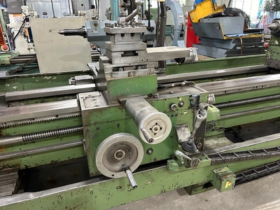 32" x120"cc CLAUSING NARDINI Engine Lathe