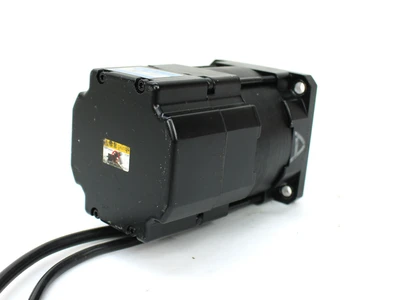 Tamagawa Seiki 4512N4021E200 AC Servo Motor, 200V