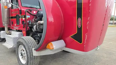 USED 2013 PETERBILT 365