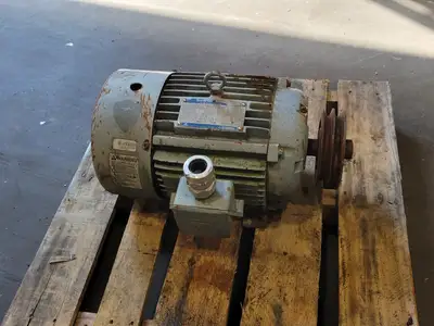 Used HYUNDAI HJS215SR235 Motors (misc) British Columbia CA | Lenmark #1439927