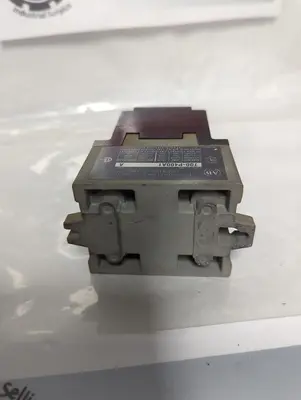 Used ALLEN BRADLEY 700-P400A1 Misc Electrical & Power Parts Ohio US | Surplus Asset Holdings #1460422
