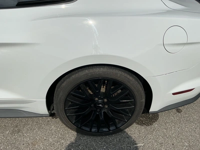 USED 2016 FORD MUSTANG