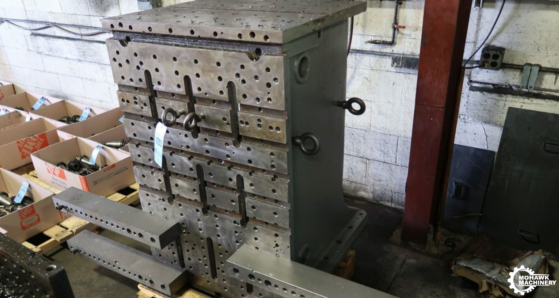 32.75" x 50" x 38.5" HEAVY-DUTY DRILLED & TAPPED ANGLE PLATE w/ADJUSTABLE EXTENSIONS