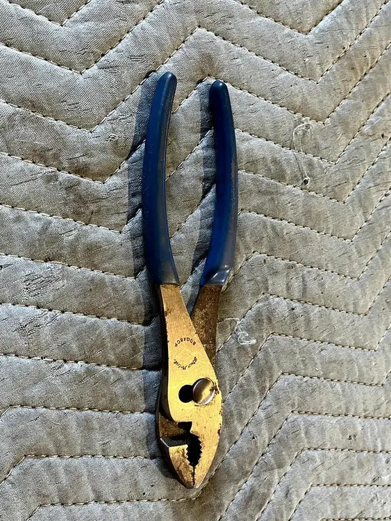 Used _UNKNOWN_ _UNKNOWN_ Pliers California US | Van Aliso Enterprises Inc #716626