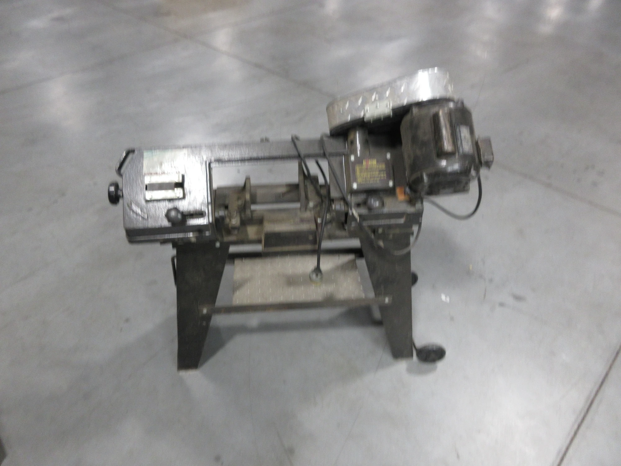 Used CHICAGO FORGE 240-3023 Horizontal Band Saws Minnesota US | Machinesused.com #1283620