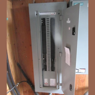 Siemens 250 Amp Load Center