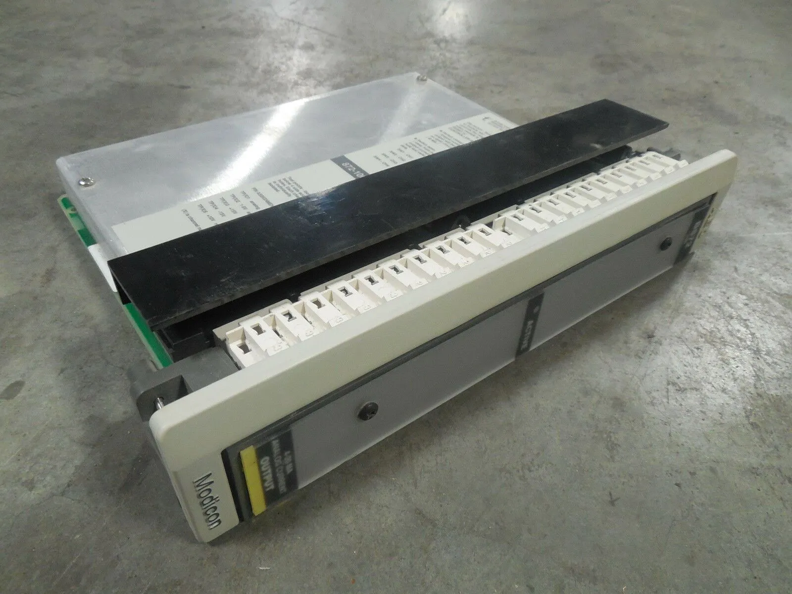 Modicon AS-B872-100 Analog Current Output Module Used