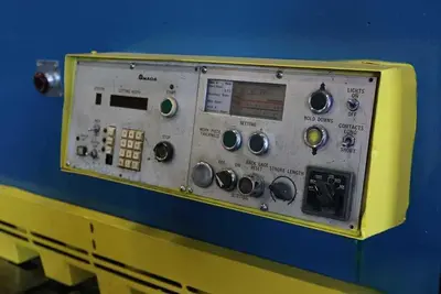 USED 1985 AMADA H-3013