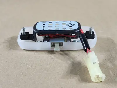 NEW TOYOTA GENUINE PARTS 82140-60050