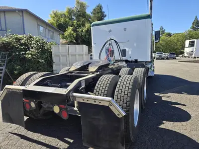 USED 2015 PETERBILT 579