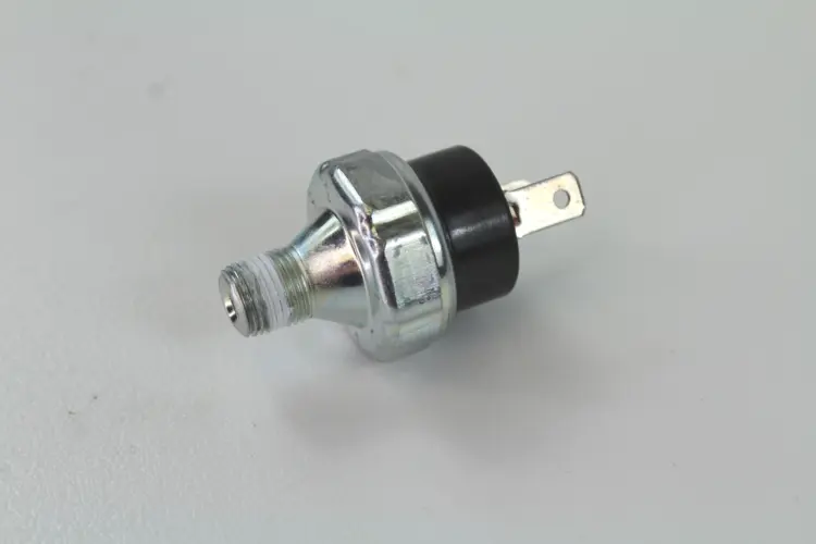 Used MACK 1MR3359P2 Industrial Controls | Industrial Parts R Us Inc. #381202