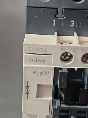 Schneider LC1D65A Coil Contactor 80A (BIN212)