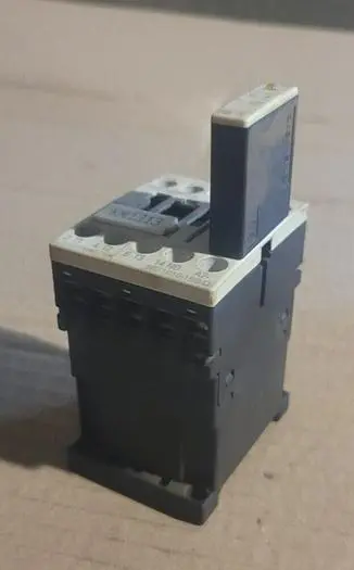 Used SIEMENS 3RT1015-1BB41 Misc Electrical & Power Parts Wisconsin US | Lemke Machinery Sales #313365