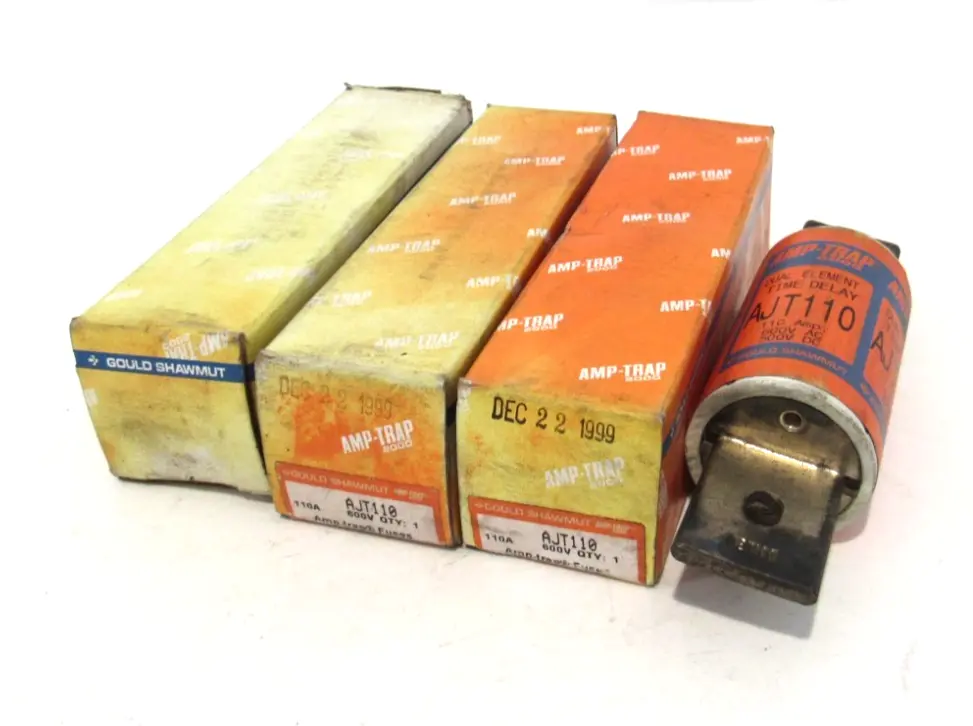 LOT OF 3 NEW GOULD SHAWMUT AJT110 FUSES