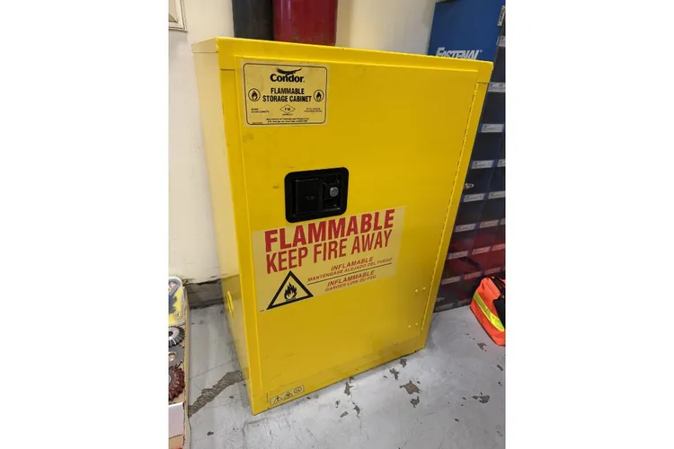 Used _UNKNOWN_ _UNKNOWN_ Hazardous Storage Units Utah US | KD Auctions #1553984