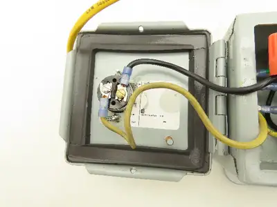 Granzow Hoffman E2B19-000 NC 2-Way Solenoid Valve 1/4" NPT Electric Box 4x4x3"