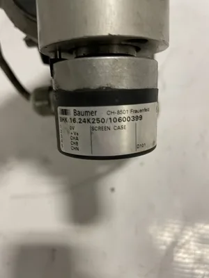 Sew-Eurodrive 21087071 Gear Drive/Speed Reducer 0.16/0.18HP 3PH 7:1 w/ Encoder