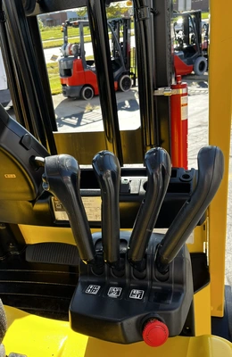USED 2018 HYSTER E55XN-33