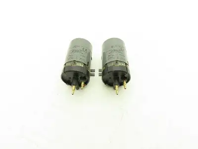 Johnson Controls EP-8000-2 Electro-Pneumatic Transducer 0-10vdc Input Lot of 2