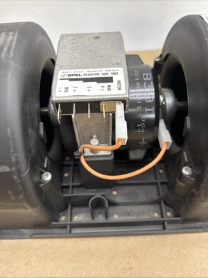 New Spal  24V Double Blower Assembly for  006-B39/I-22. 24 Volt Fast Shipping