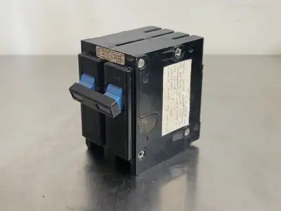 15 Amp, 2 Pole, 120/240 volts Circuit Breaker