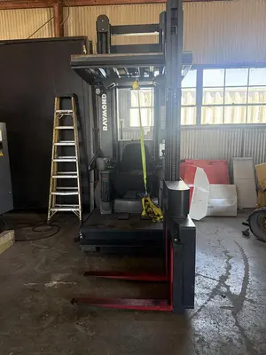 Used 2016 RAYMOND 960-CSR30T Misc Forklifts California US | Van Aliso Enterprises Inc #1744161